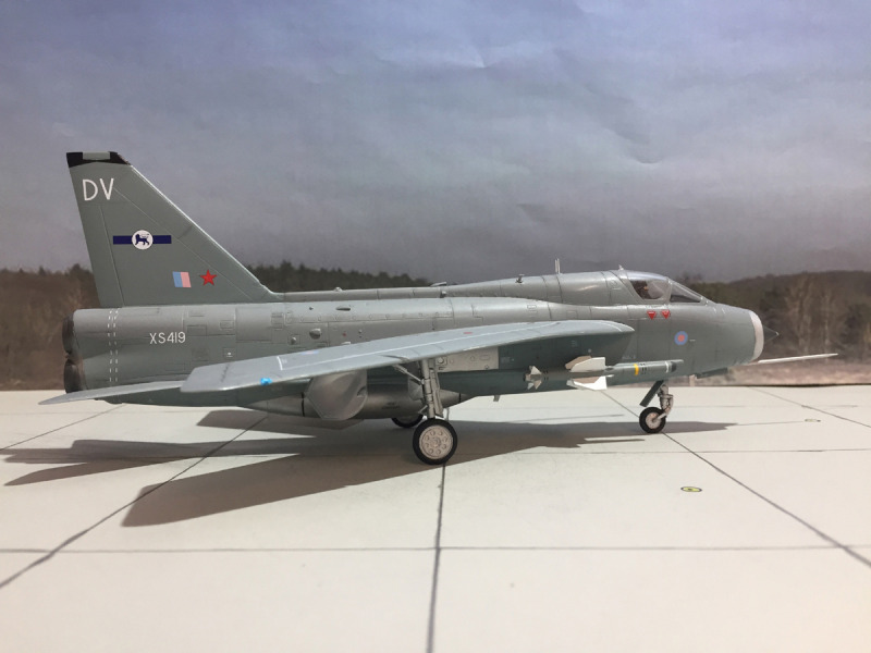 English Electric Lightning T.5