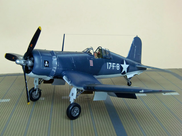 Chance Vought F4U-1 Corsair