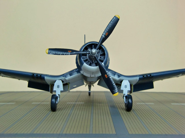 Chance Vought F4U-1 Corsair