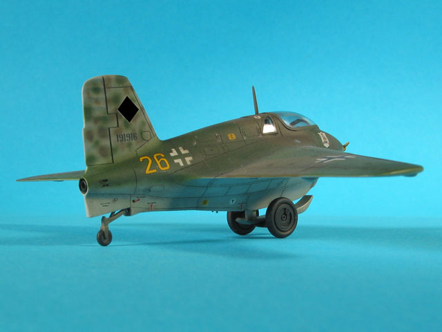 Maquette 1:72 Messerschmitt Me-163B/S Comète Par Hobby 2000 - Réédition Avec Décalcomanies