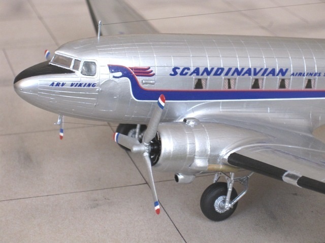 Douglas DC-3