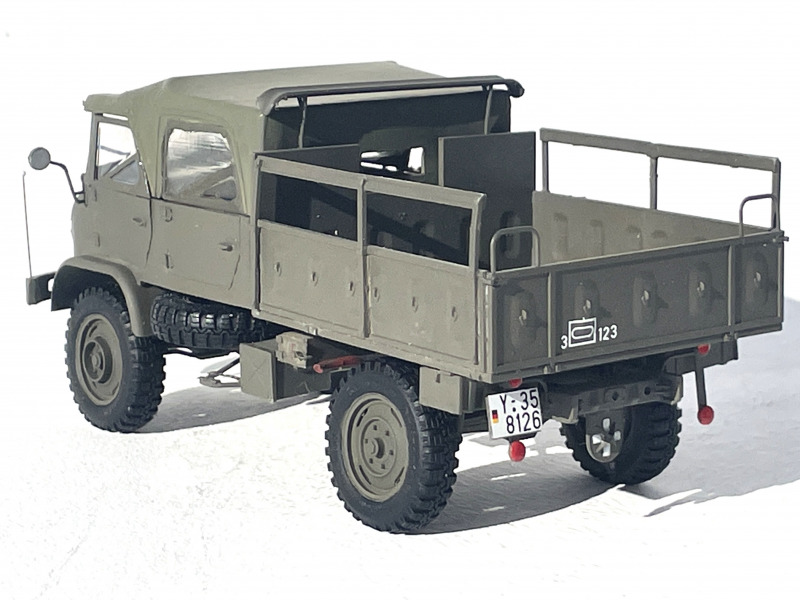 Unimog S404 Doppelkabine (DoKa)