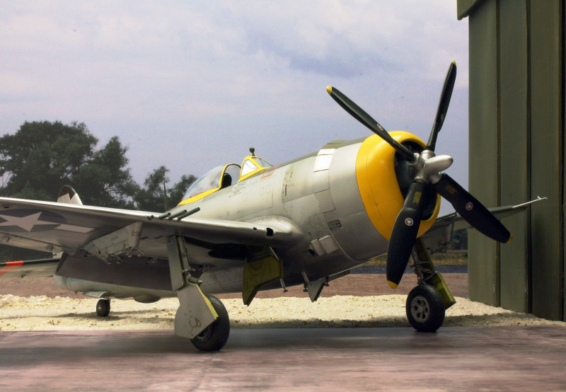 Republic P-47D-28-RA Thunderbolt