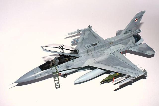 General Dynamics F-16D Fighting Falcon