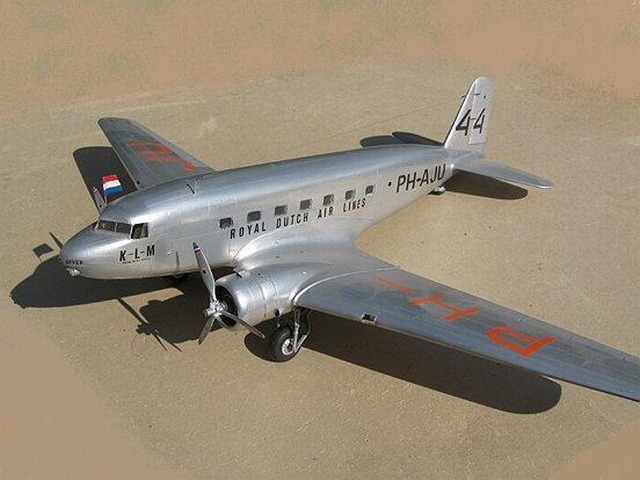 Douglas DC-2