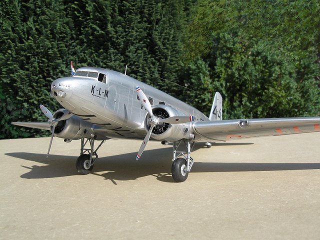 Douglas DC-2