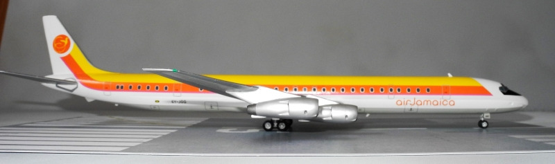 Douglas DC-8-61