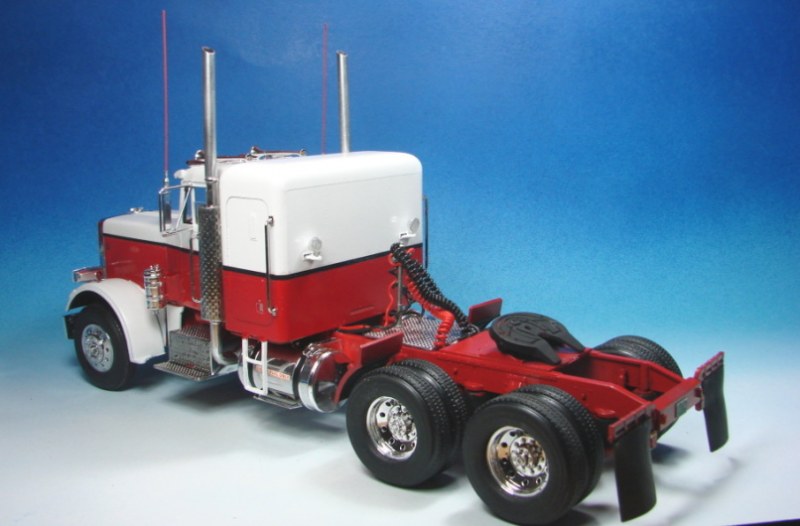 Peterbilt 359