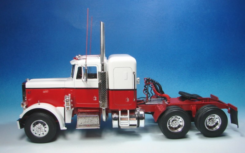 Peterbilt 359