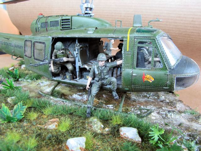 Bell UH–1D Huey