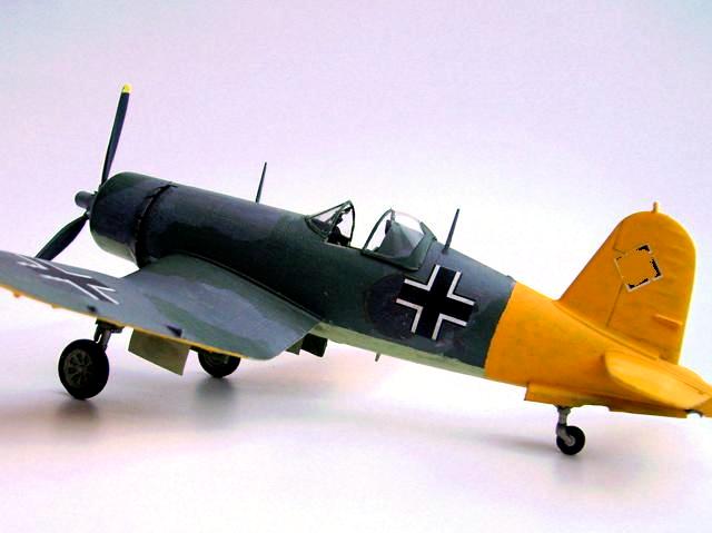 Chance Vought F4U-1 Corsair