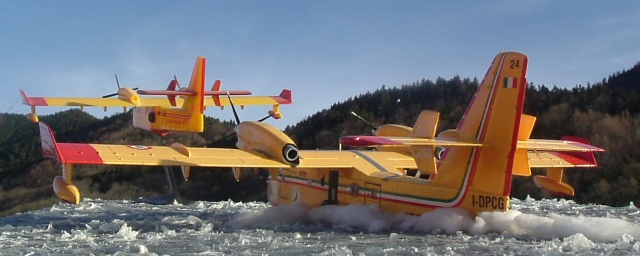 Canadair CL-415