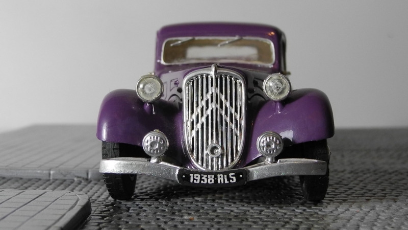 Modèle Réduit Solido Citroën Traction Av 11 Coupé 1938 à L’échelle 1/43