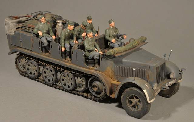 Sd.Kfz. 7 early production