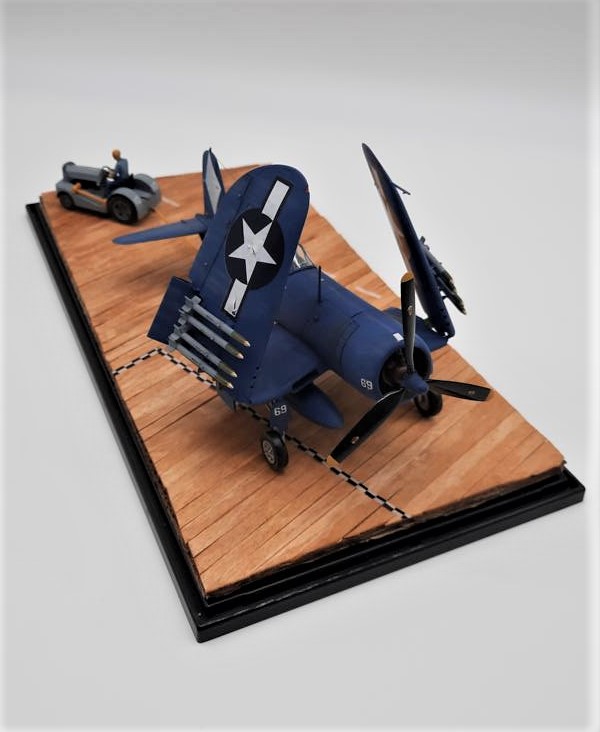 Chance Vought F4U-1D Corsair