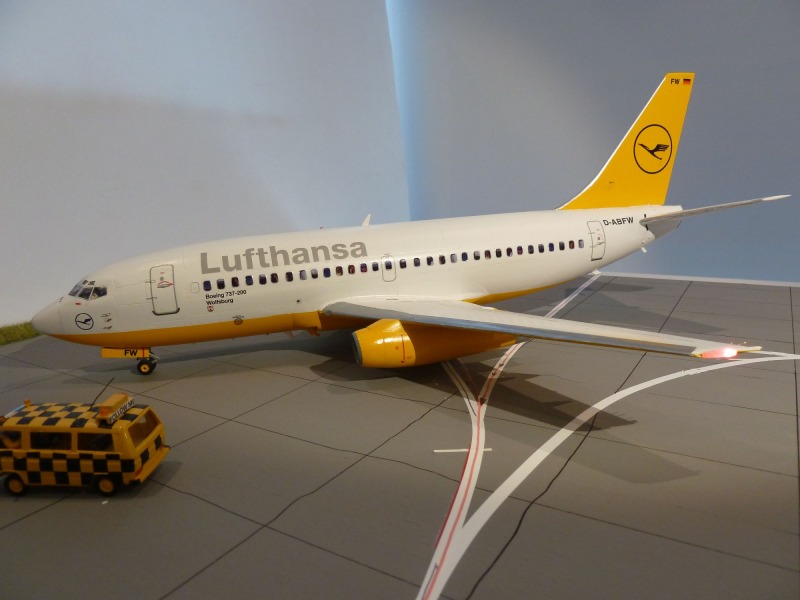 Boeing 737-200