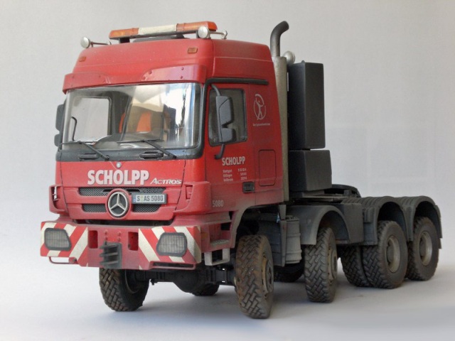 Mercedes-Benz Actros 4157 SLT (Titan)