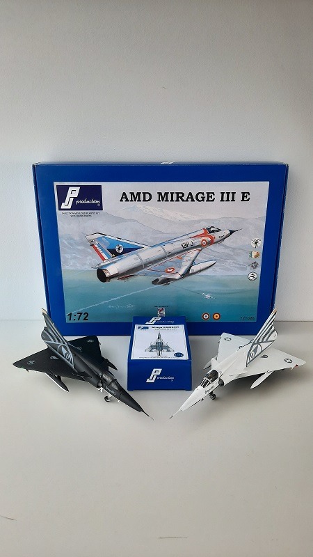 AMD Mirage III RS «black & white»
