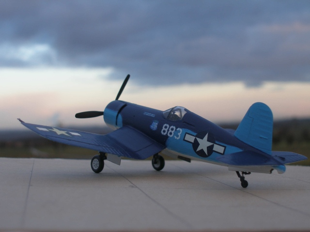 Chance Vought F4U-1 Corsair