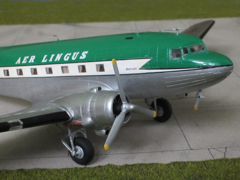 Douglas DC-3