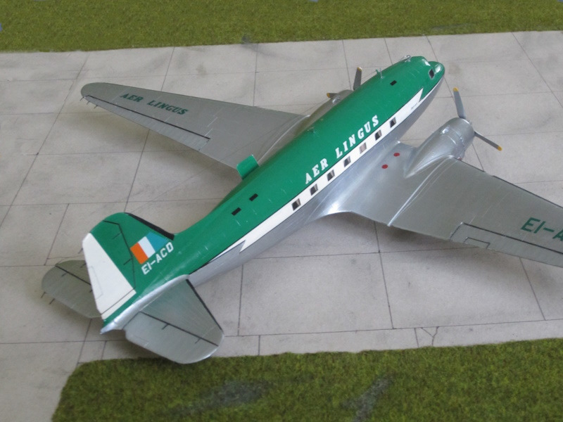 Douglas DC-3