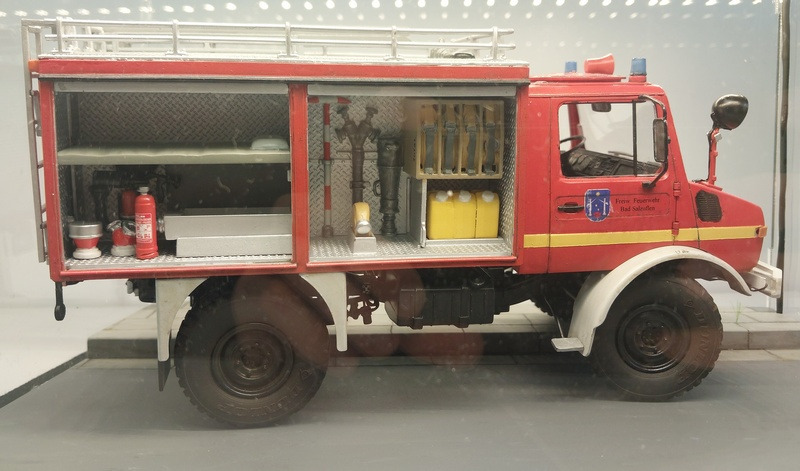 Mercedes-Benz Unimog U1300 LTLF 8-18