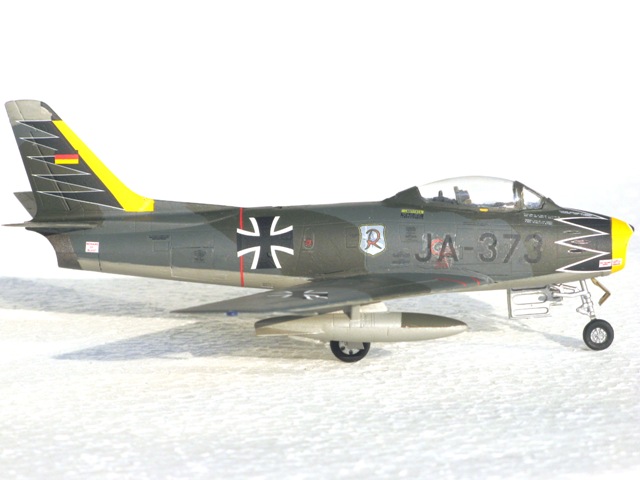 Hobby Boss 3480259 North American F-86F-40 Sabre 1:72 Flugzeug Modell Modellbau