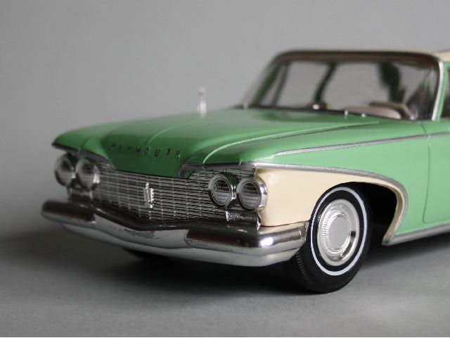 PLYMOUTH VALIANT: A 1:43 scale 1960 Plymouth Valiant station wagon, finished in a blue green
