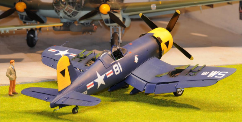 Chance Vought F4U-4 Corsair