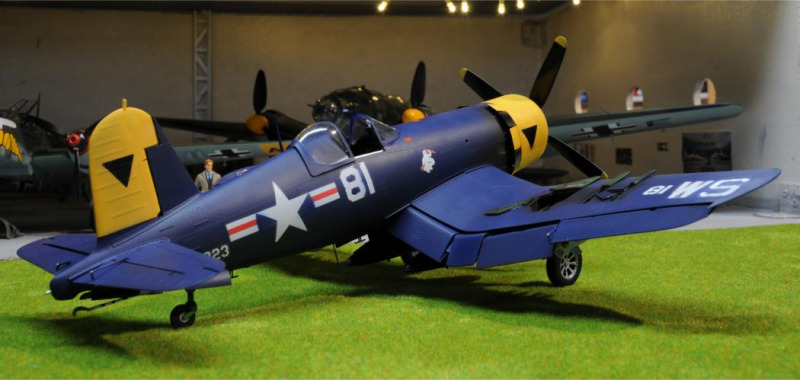 Chance Vought F4U-4 Corsair