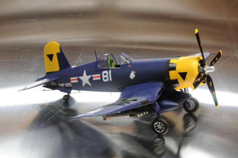 Chance Vought F4U-4 Corsair