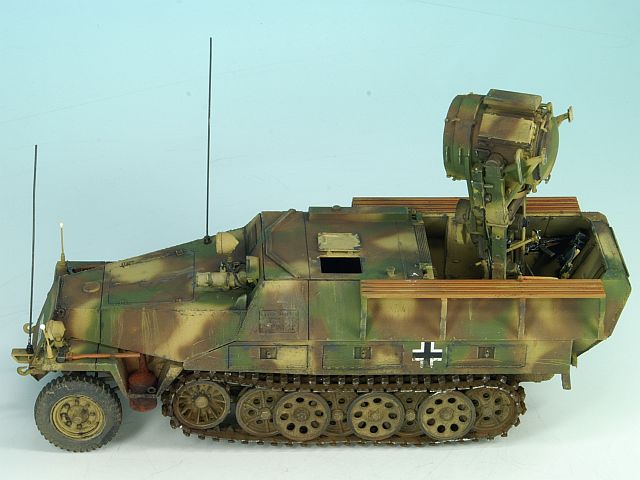 Sd.Kfz. 251/20 Ausf. D Uhu