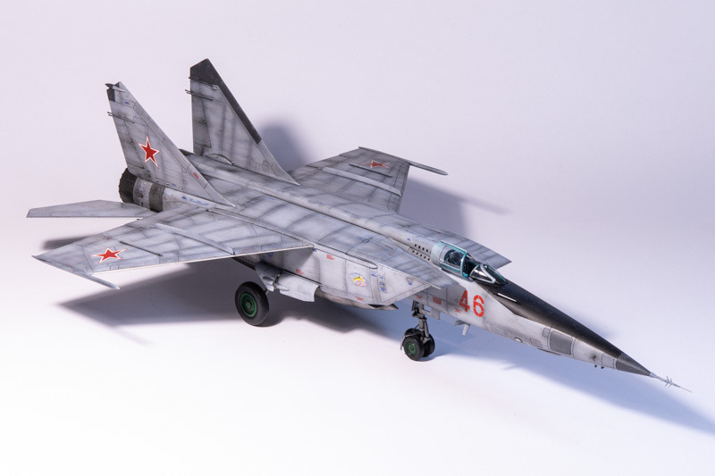 Mikojan-Gurewitsch MiG-25RBT – Foxbat-B