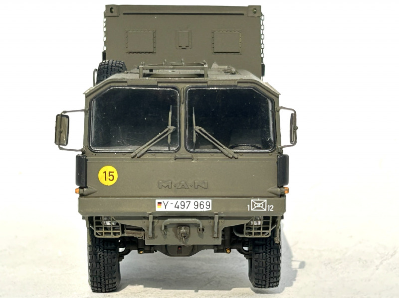 Lkw 5t mil glw MAN Typ 461 (Pritsche, mit Winde) mit einer FM-Kabine vom Typ 2