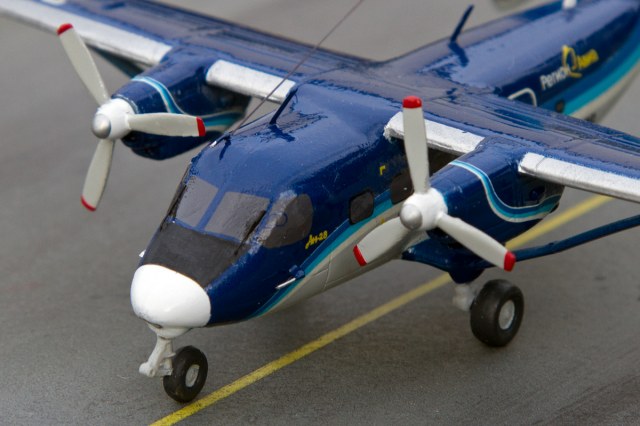 Antonow An-28