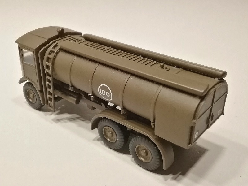 AEC Matador Tankwagen