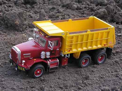 Autocar DC-9964 Dumptruck