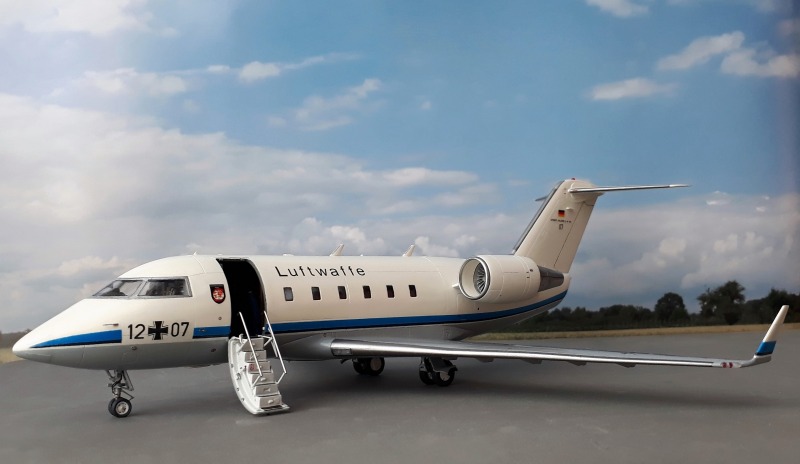 Challenger CL 601-2A12