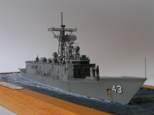 USS Thach (FFG-43)