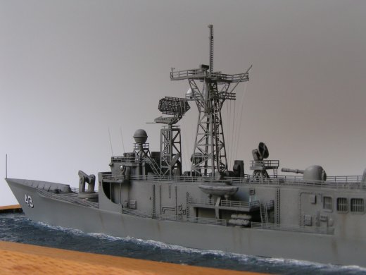 USS Thach (FFG-43)