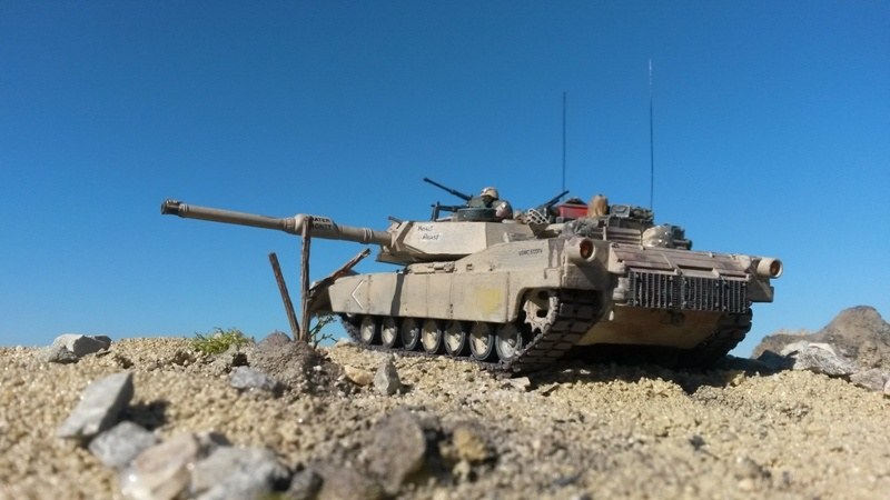 Abrams-Panzer in Turmstellung 90° links