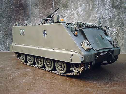 M113