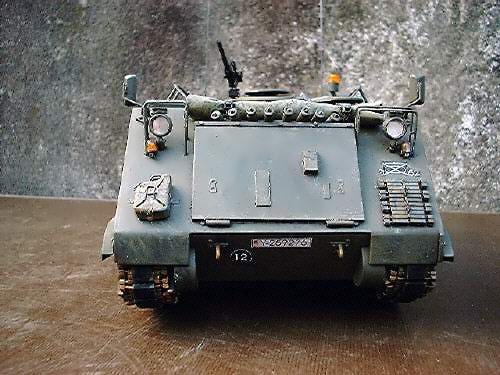 M113