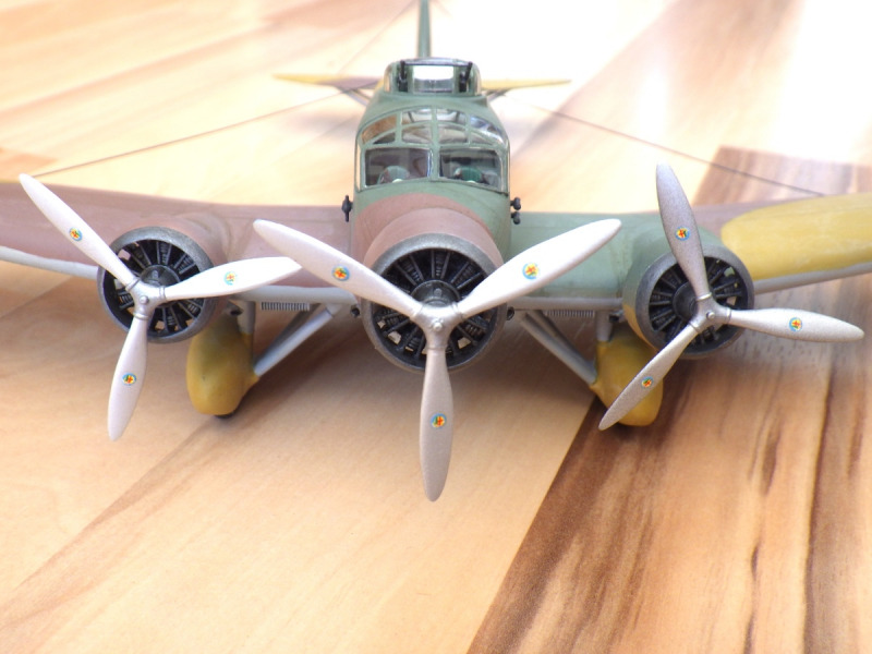 Savoia-Marchetti SM.81 "Pipistrello"