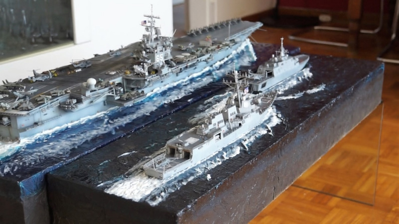 USS Momsen (DDG-92)