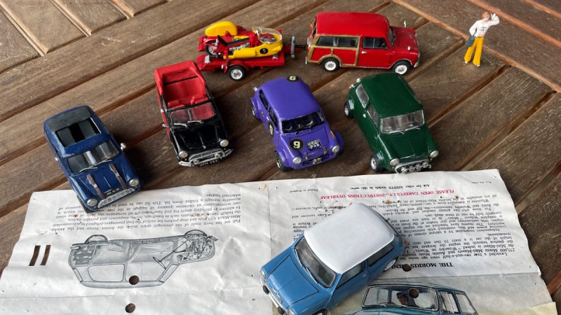 Sechs mal Mini à la Airfix, Teil 2