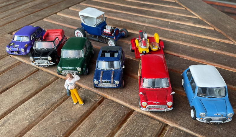 Sechs mal Mini à la Airfix, Teil 2