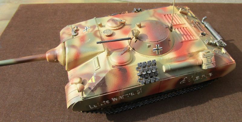 Kleiner schwerer Panzer flach