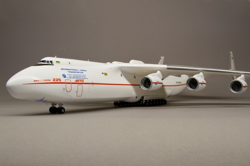 Antonow An-225