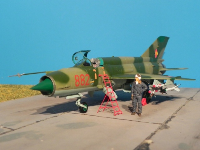 MiG-21bis Lasur